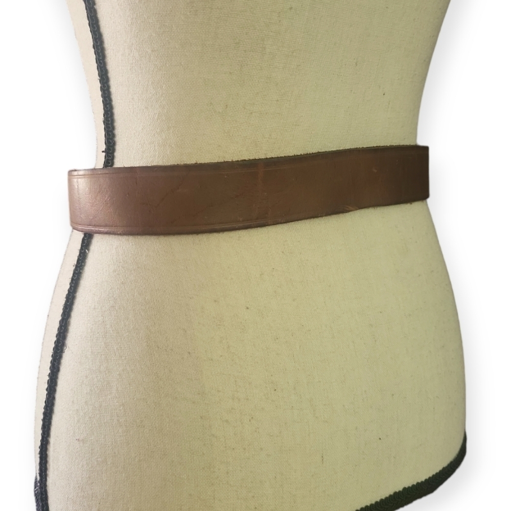 Classic Brown Leather Belt - Picture 7 of 8